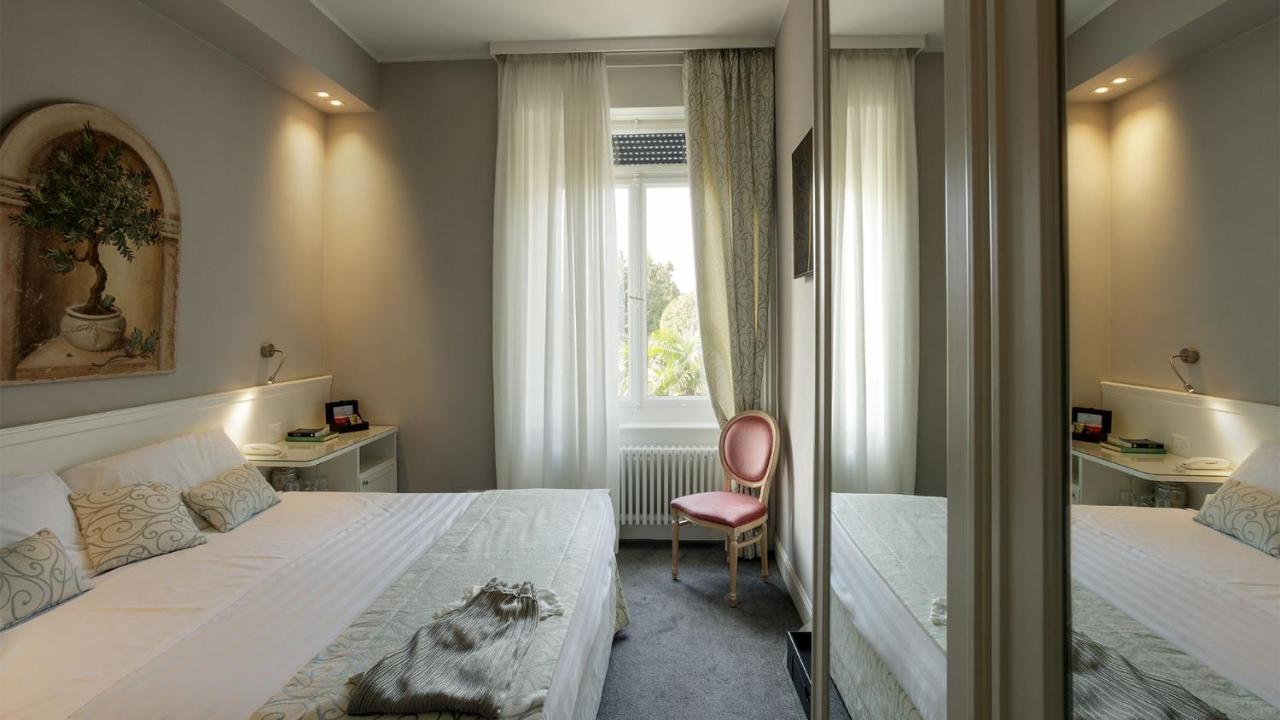 Camin Hotel Luino Buitenkant foto
