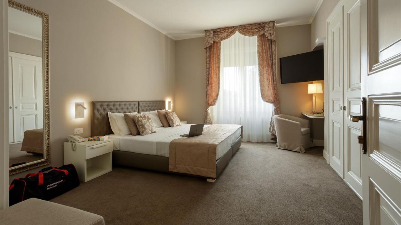 Camin Hotel Luino Buitenkant foto