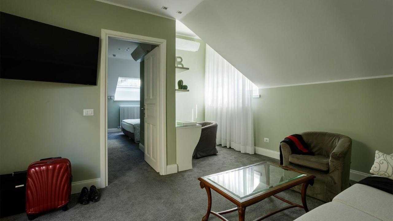Camin Hotel Luino Buitenkant foto