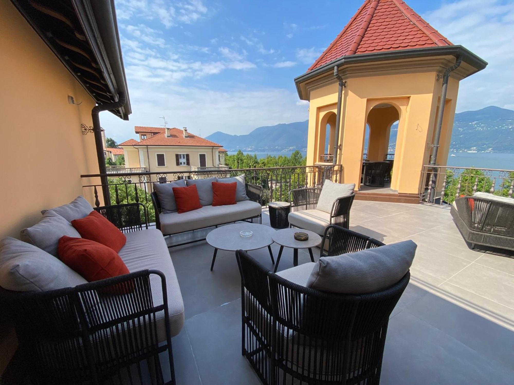 Camin Hotel Luino Buitenkant foto