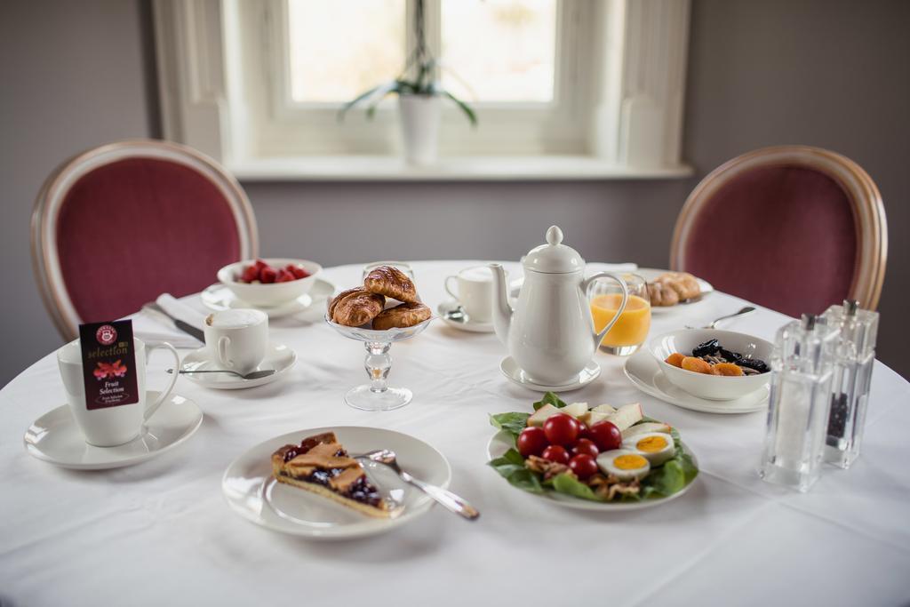 Camin Hotel Luino Buitenkant foto